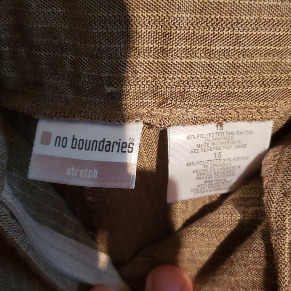 Capris - Picture 3 of 3